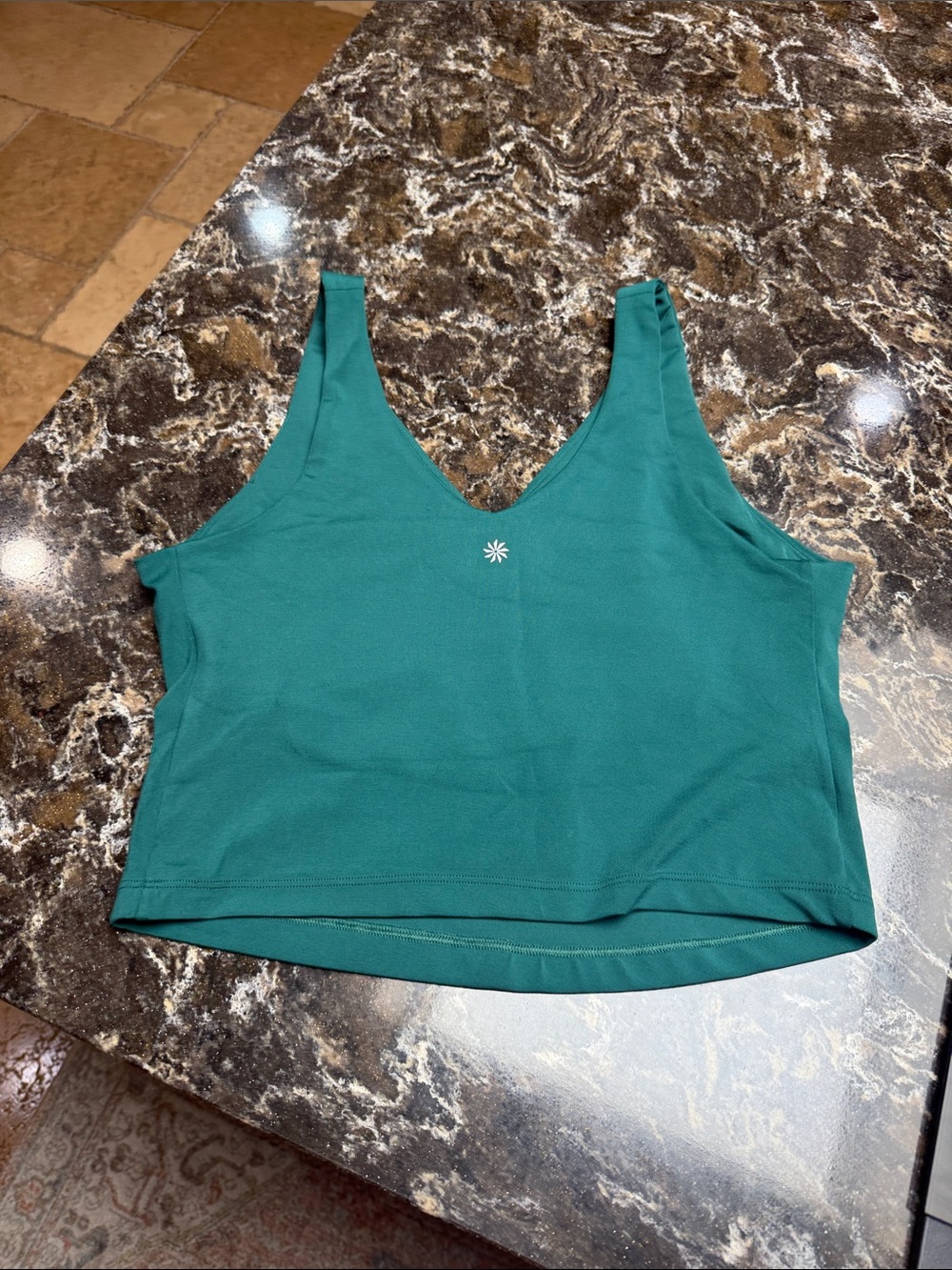 Athleta transcend V-neck crop